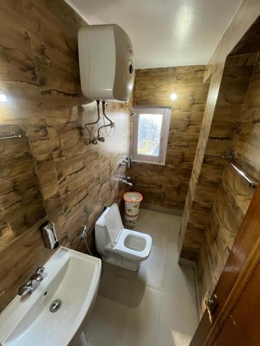 Φωτογραφία από το άλμπουμ του Tara Home hp Hight court στη Σίμλα