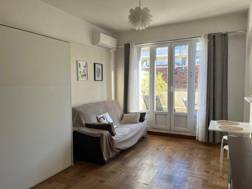 Studio with large terrace sea view 4th floor