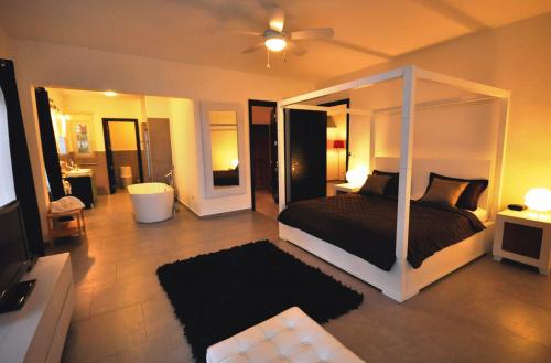 Ein Bett oder Betten in einem Zimmer der Unterkunft Instyle Residences at Infiniti Blu