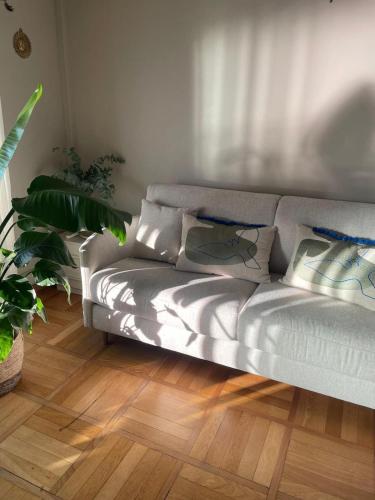 En eller flere senge i et værelse på Nice Promenade des Anglais Your Seafront Flat