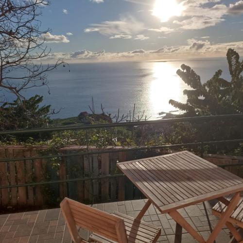 Afbeelding uit fotogalerij van Casa Bela Vista Studio 1 in Ribeira Brava