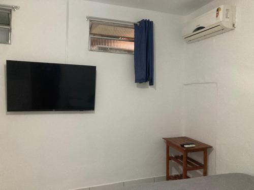 TV a/nebo společenská místnost v ubytování Hostel Rota 027 Itacaré
