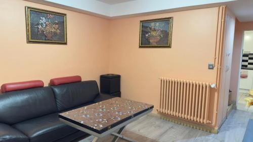 Photo de la galerie de l'établissement 2 rooms ideal for 4, à Argenteuil