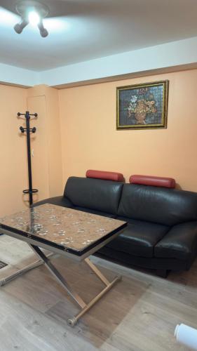 Photo de la galerie de l'établissement 2 rooms ideal for 4, à Argenteuil