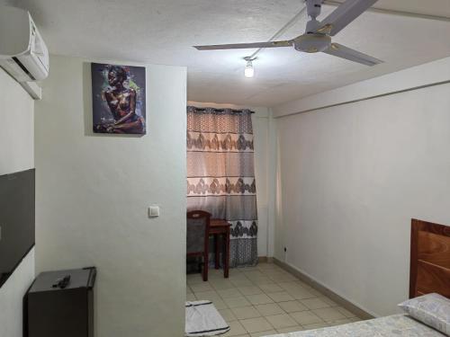 Fotografie z fotogalerie ubytování Tadagbe Appart Studio1 v destinaci Cotonou