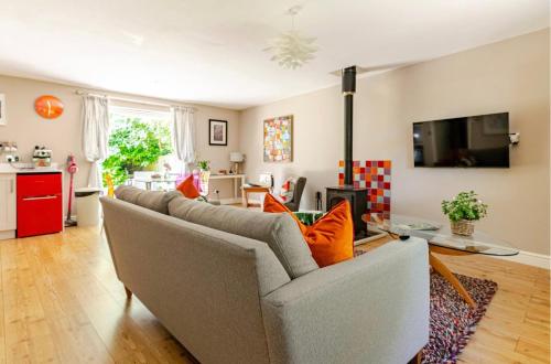 Gallery image of The Condo Swimming Pool available from May until October only in Broadmayne