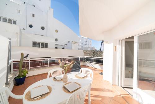 Bel Appartement Terrasse Empuriabrava Nautic by Welhomy
