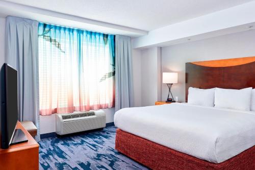 Fairfield Inn Suites Indianapolis Downtown Image