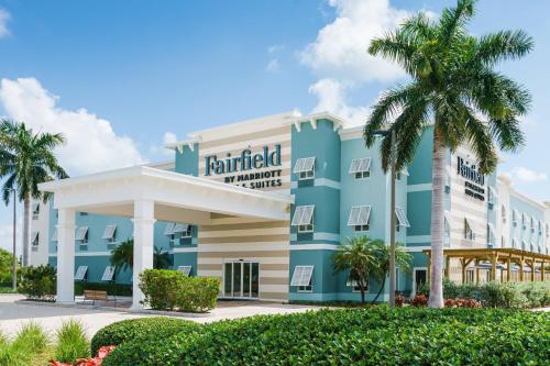 a rendering of the front of a hotel at Fairfield by Marriott Inn & Suites Marathon Florida Keys in Marathon