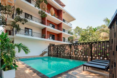 Swimmingpoolen hos eller tæt på Koral 1BHK Apartment by tisyastays