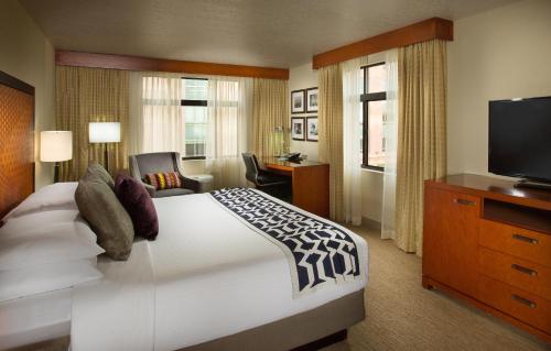 Легло или легла в стая в The Paramount Hotel
