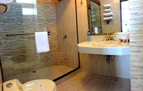 Koupelna v ubytování Mi Pueblo Samary Hotel Boutique