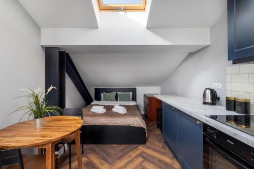 Close-Central Warsaw Apartment - Great Location- Praga Północ - 18 People -Marcinkowskiego