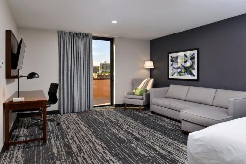 Gallery image of Four Points by Sheraton Omaha Midtown in Omaha