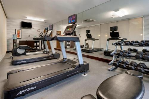 Fitness centrum a/nebo fitness zařízení v ubytování Fairfield Inn & Suites by Marriott Slippery Rock