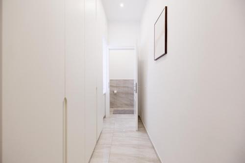 Ultra Spacious 3-Bedroom 3-Bath Steps from Vienna's Historic Heart