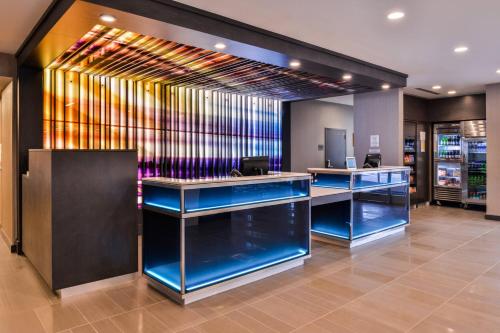 Dapur atau dapur kecil di Fairfield Inn & Suites by Marriott Raleigh Cary