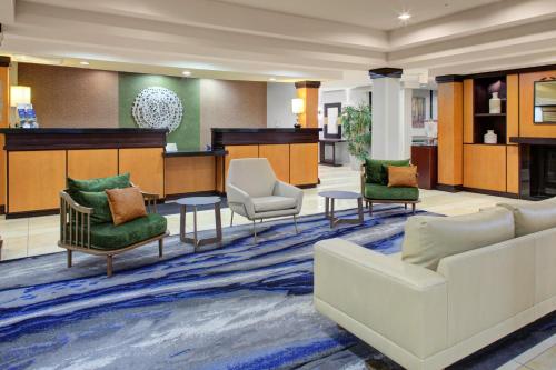 Posezení v ubytování Fairfield Inn & Suites Indianapolis Avon