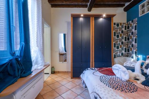 Ένα ή περισσότερα κρεβάτια σε δωμάτιο στο freedom industrial