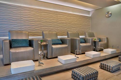 Ruang duduk di Cape Town Marriott Hotel Crystal Towers