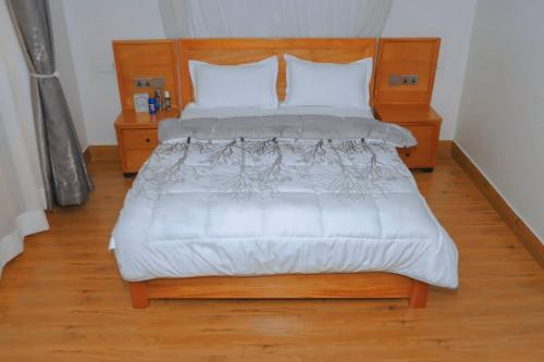 Trudy Mbuya 2BR Ensuite Apartment