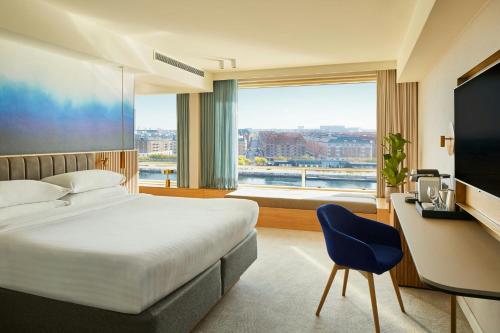 Postel nebo postele na pokoji v ubytování Copenhagen Marriott Hotel