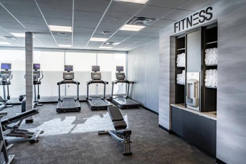 Pusat kecergasan dan/atau kemudahan kecergasan di Fairfield Inn & Suites Las Vegas Northwest