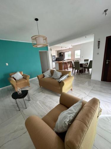 Φωτογραφία από το άλμπουμ του Amplia casa con barbacoa σε Colonia Valdense