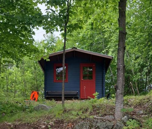 Κήπος έξω από το Shelley's Bay Bunkie #2