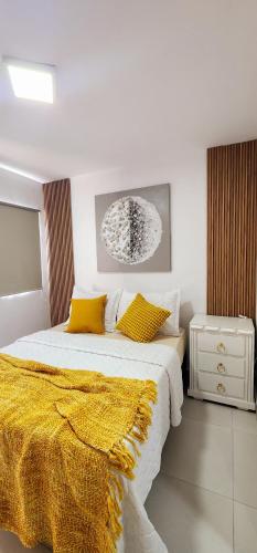 Katil atau katil-katil dalam bilik di Tropical Dream, 2 Hab, 2 Baños, Terraza, Piscina, WiFi de Alta Velocidad Gratis