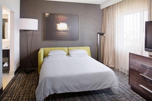 Dallas Marriott Suites Medical/Market Center Image