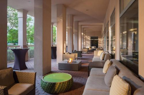 Гостиная зона в Dallas Marriott Suites Medical/Market Center