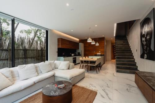 Galeriebild der Unterkunft Executive Unit In Gated Community In Aldea Zama in Tulum