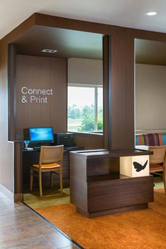 TV o dispositivi per l'intrattenimento presso Fairfield Inn & Suites Valparaiso