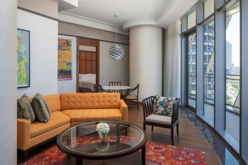 Zona de estar de ITC Ratnadipa, a Luxury Collection Hotel, Colombo
