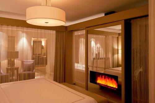 Letto o letti in una camera di Lugal, a Luxury Collection Hotel, Ankara