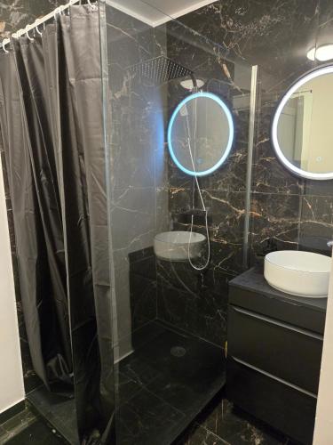 Photo de la galerie de l'établissement Appartement spa jaccuzi, à Cramoisy