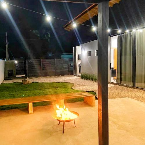 Taman di luar Loft1 com Jacuzzi para Casal - Lofts Mariscal