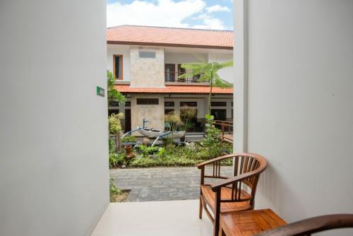 Κήπος έξω από το Sandat Hotel Legian