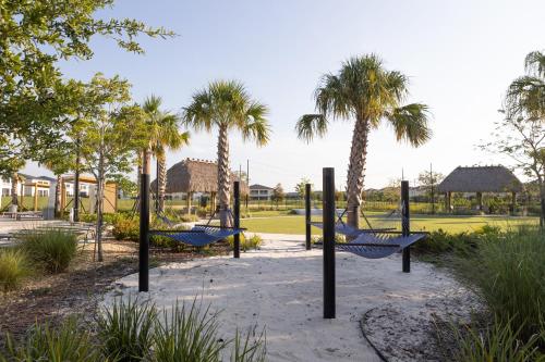 Brand New Luxury 5 Bedroom pool Home 272 photo 77