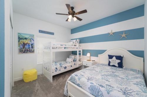 Brand New Luxury 5 Bedroom pool Home 272 photo 25