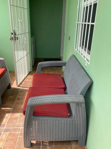 Posezení v ubytování Sylmars Apartment Home
