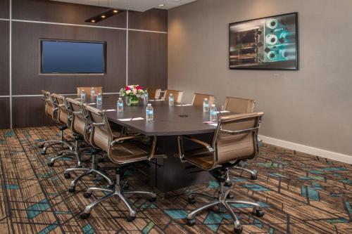 Kawasan bisnes dan/atau bilik persidangan di Residence Inn Fulton at Maple Lawn