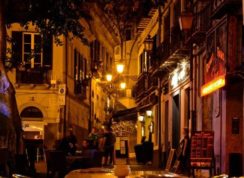 Η γειτονιά γύρω από ή μία γειτονιά κοντά σε αυτό το διαμέρισμα