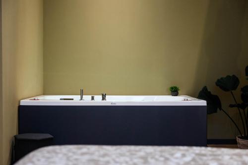 コモにあるGeorge's Suite&Spa with parkingのギャラリーの写真