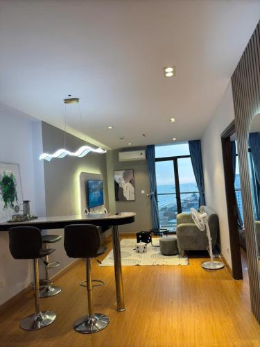 Televisyen dan/atau pusat hiburan di CSJ TOWER - CSJ Apartment 5 Stars Vung Tau City - Căn Hộ CSJ 5 Sao View Biển Vũng Tàu - MINH TOẢN's Homestay