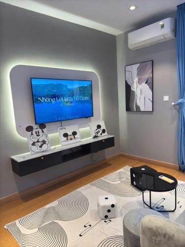 Televisyen dan/atau pusat hiburan di CSJ TOWER - CSJ Apartment 5 Stars Vung Tau City - Căn Hộ CSJ 5 Sao View Biển Vũng Tàu - MINH TOẢN's Homestay