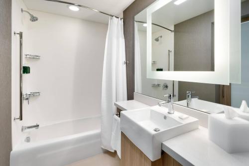 SpringHill Suites by Marriott Salt Lake City Sugar House Image