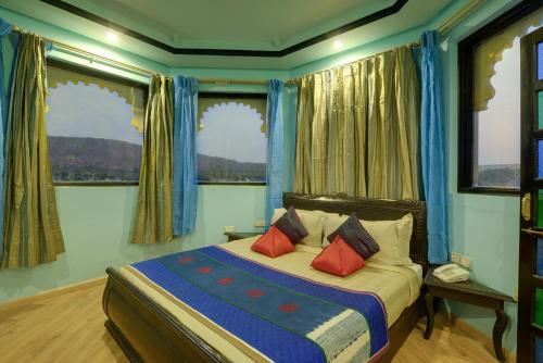 Gulta vai gultas numurā naktsmītnē jüSTa Lake Nahargarh Palace, Chittorgarh