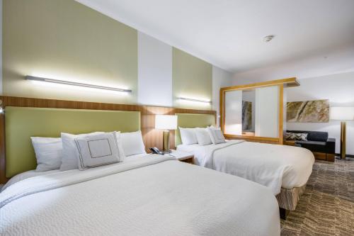 Cama o camas de una habitación en SpringHill Suites by Marriott Enid